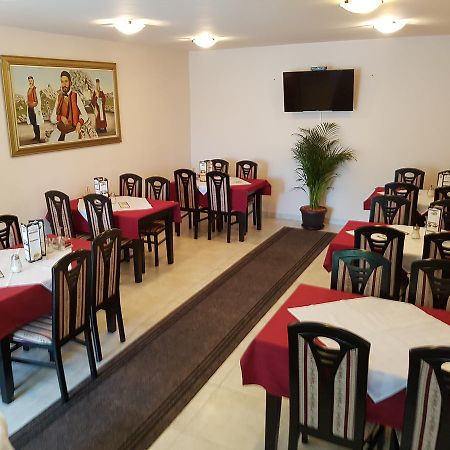 Hotel Vila Prestige Budva Bagian luar foto