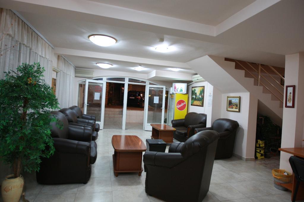 Hotel Vila Prestige Budva Bagian luar foto