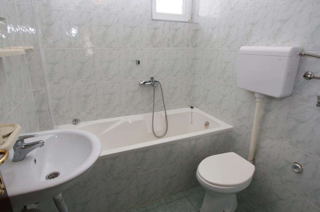 Hotel Vila Prestige Budva Bagian luar foto