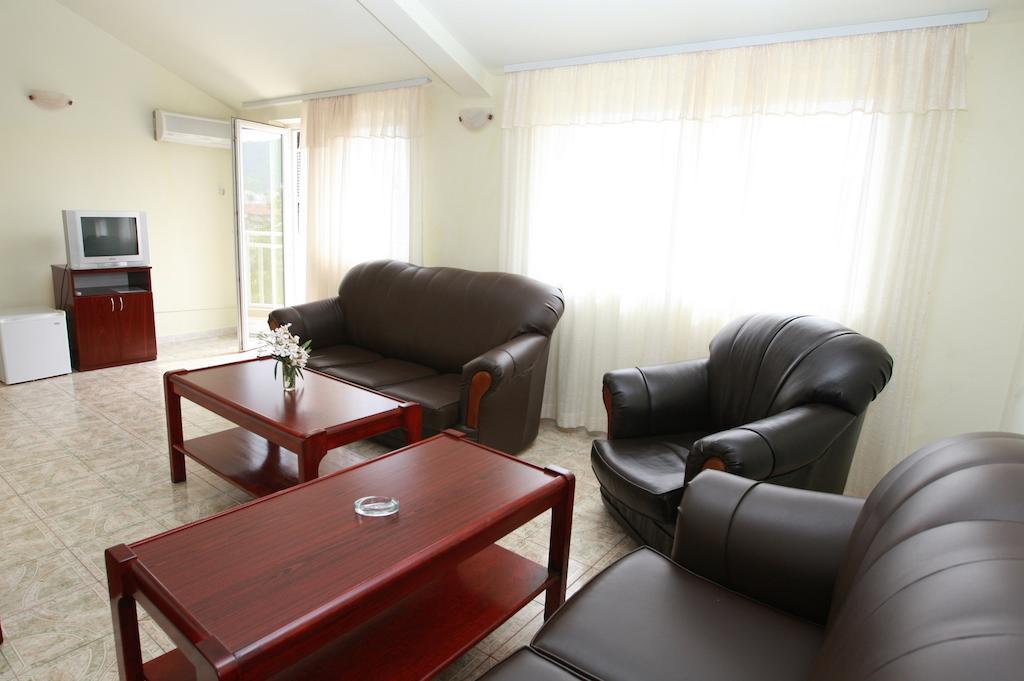 Hotel Vila Prestige Budva Ruang foto