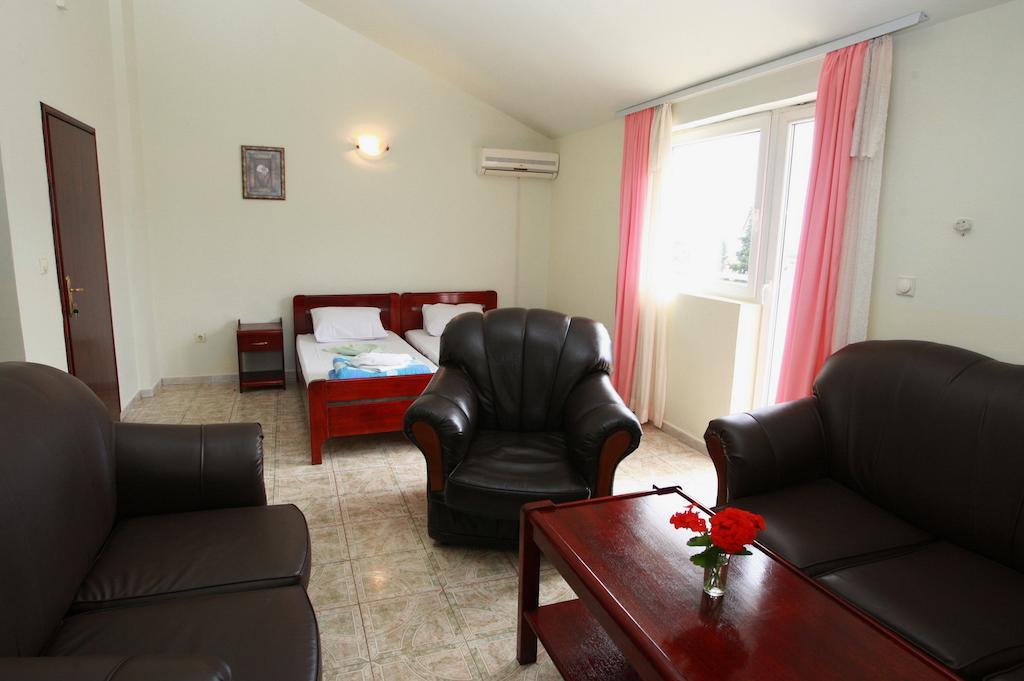 Hotel Vila Prestige Budva Ruang foto